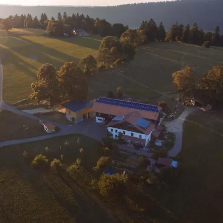Au Chant Du Vent Bed & Breakfast Tramelan